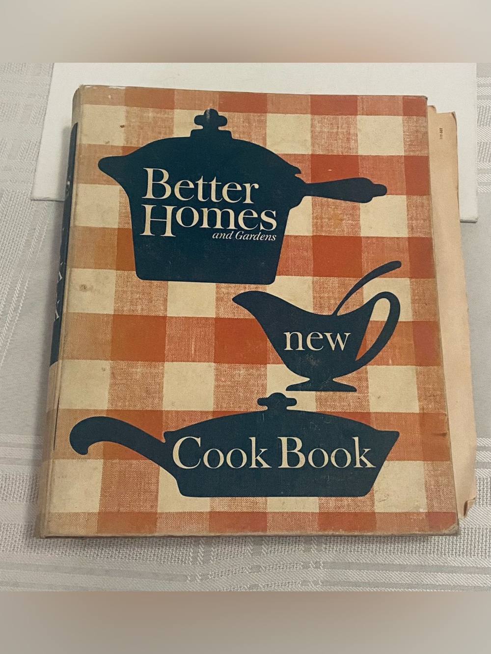 AUTHENTIC 1960’s Better Homes and Gardens New Cook Book. Battered & Bruised